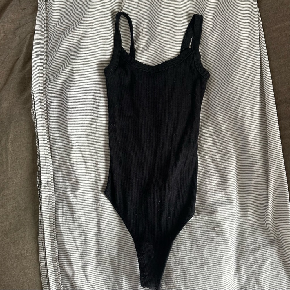 NWOT Abercrombie 90s bodysuit
